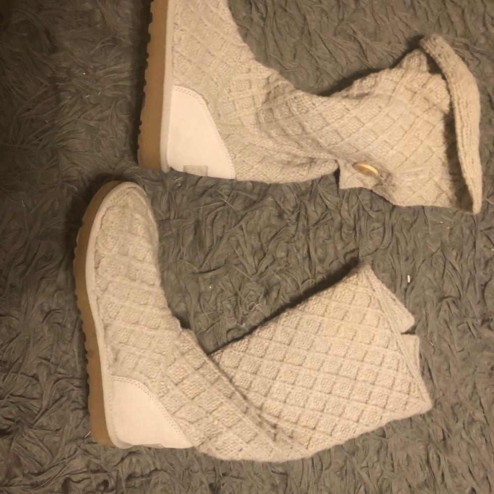 Uggs Carly knitted boots size 10